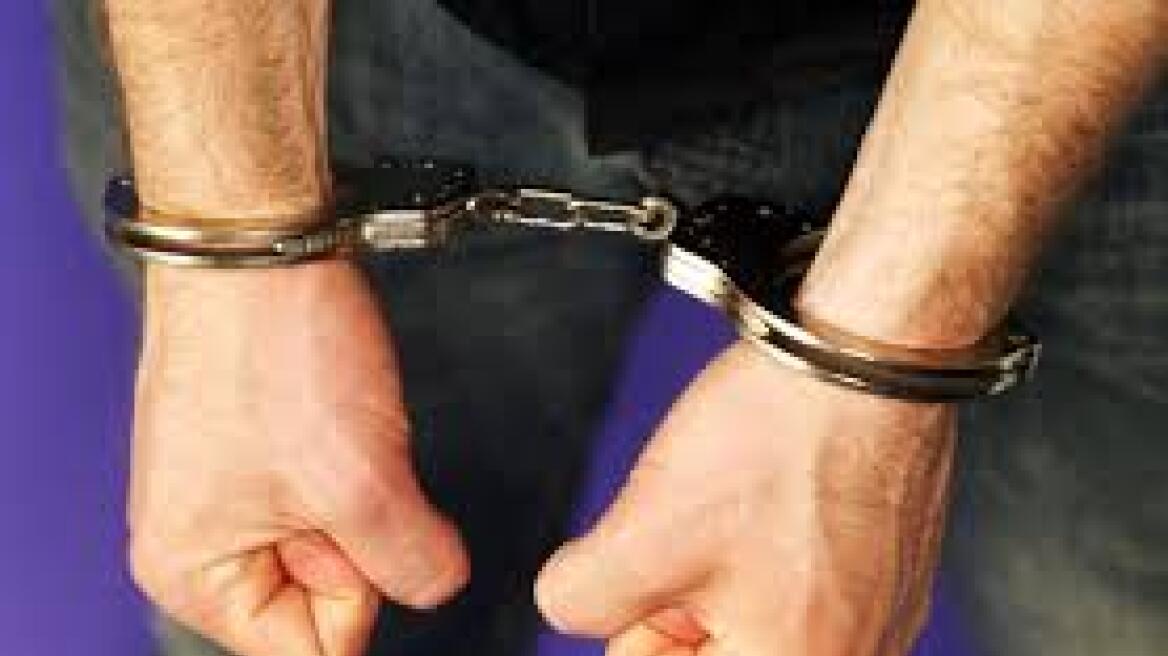 Συλλήψεις για ναρκωτικά χάπια και όπλα στην Κέρκυρα